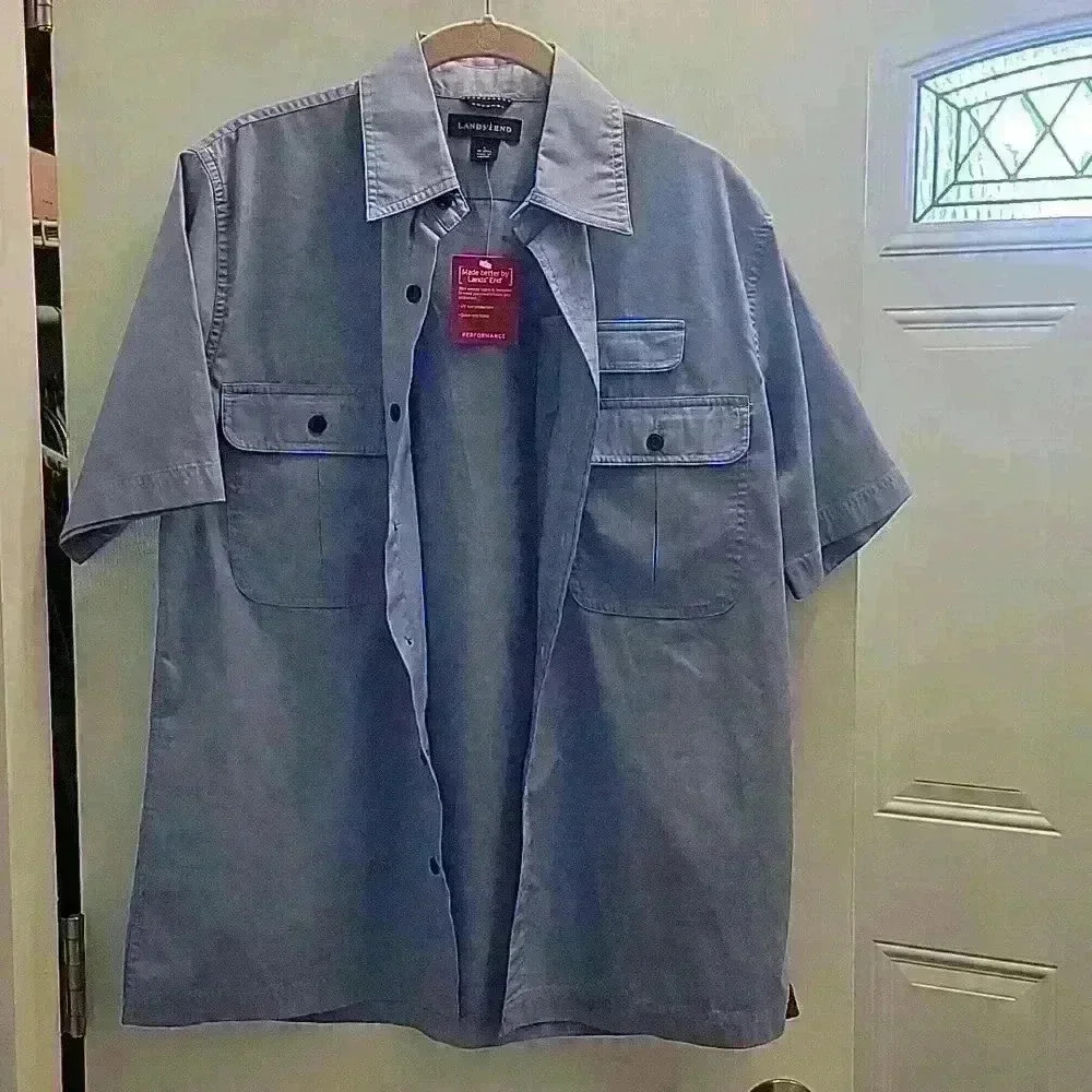 Lands End mens cargo style shirt